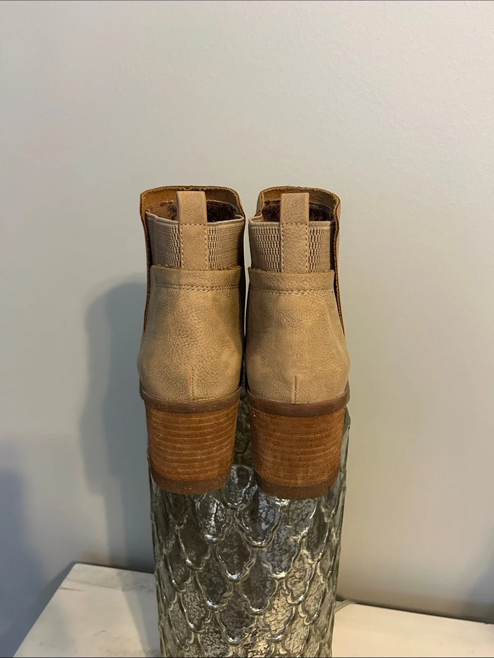 Korks Elise Lug bootie size 9